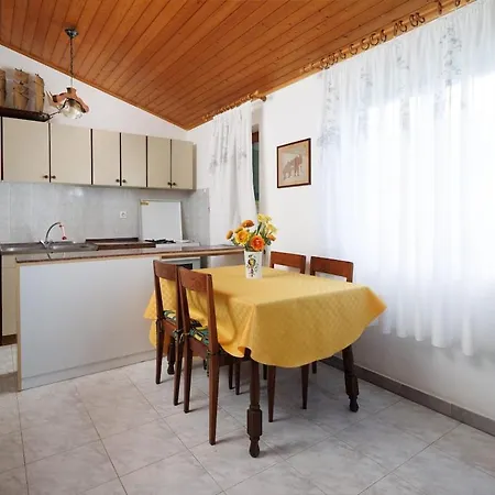 Small House Near The Sea Casa vacanze Pola