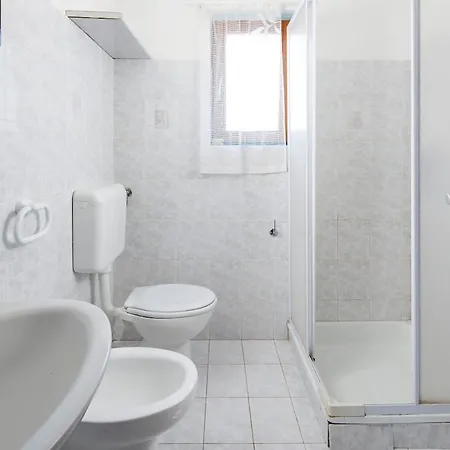 Semesterbostad Small House Near The Sea *